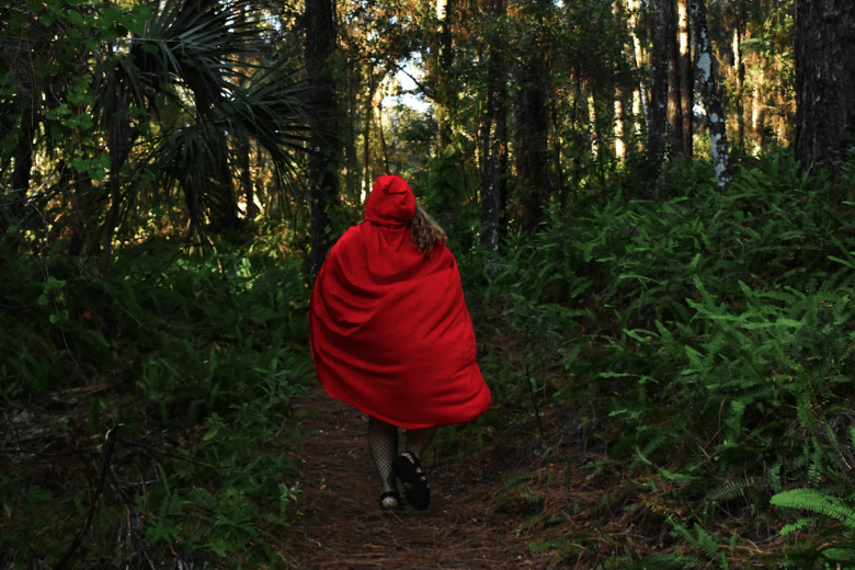 Caperucita Roja: el recorrido de la vida hacia la muerte